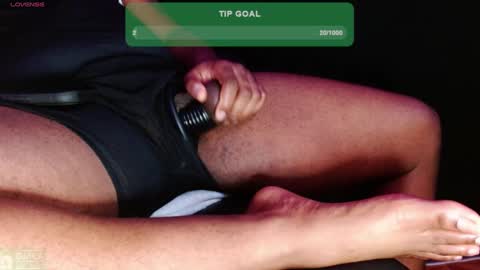 Snapshot of moneyshotxxx90 chatting on January 10, 4:01 am MoneyshotXXX online show from January 10, 4:01 am