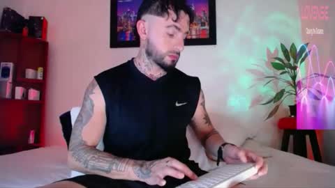 monnojones online show from April 16, 2:44 am