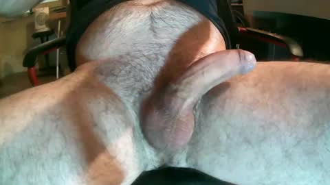 Snapshot of moofmouth chatting on January 18, 10:49 am Moof online show from January 18, 10:49 am