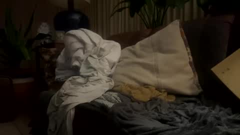 Snapshot of moon_man5 chatting on September 24, 1:38 am Mitchell online show from September 24, 1:38 am