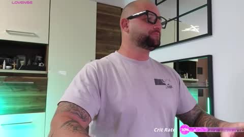 Twitterjoe dominik     online show from September 26, 11:19 am