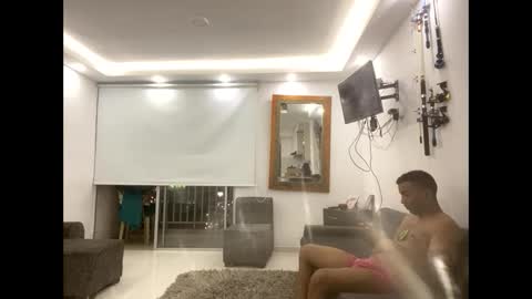 moreno_23_cm online show from March 6, 3:36 am