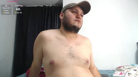 moshi_uwu online show from February 25, 3:52 am