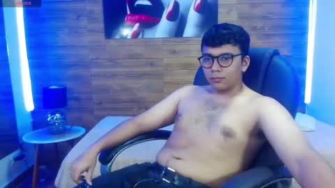 Mou Fly online show from October 27, 1:13 pm