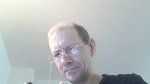 Snapshot of moviem1978 chatting on February 17, 8:19 am Frederik online show from February 17, 8:19 am