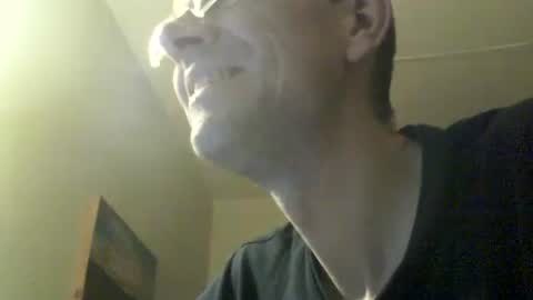 Snapshot of moviem1978 chatting on February 8, 7:05 pm Frederik online show from February 8, 7:05 pm