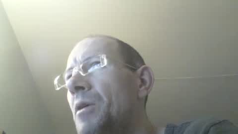 Snapshot of moviem1978 chatting on December 30, 10:10 am Frederik online show from December 30, 10:10 am