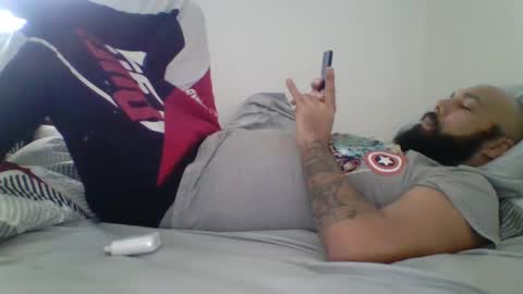 Mr8 online show from January 3, 9:57 pm