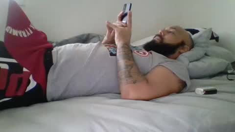 Mr8 online show from January 4, 2:25 pm