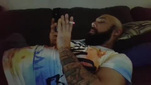 Mr8 online show from February 6, 7:40 pm