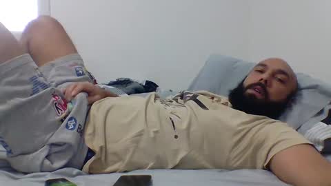 Mr8 online show from December 25, 8:50 pm