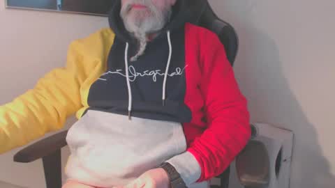 mr_boombastic2021 online show from January 4, 10:16 am