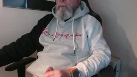 mr_boombastic2021 online show from November 21, 11:20 am