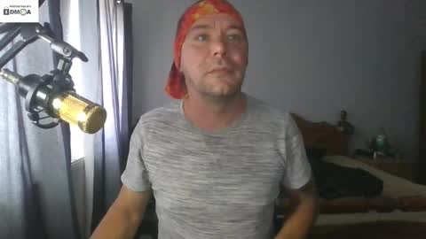 mr_i_ online show from October 5, 9:46 am