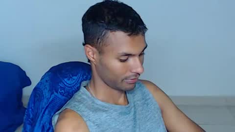 Max online show from April 24, 7:27 pm