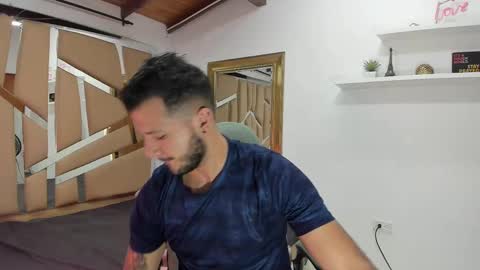 MIKEE online show from March 5, 3:08 am