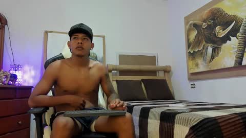 mr_stiven_ online show from March 13, 4:09 am