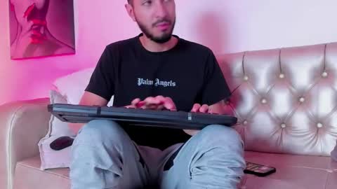 Andy online show from March 28, 1:33 pm