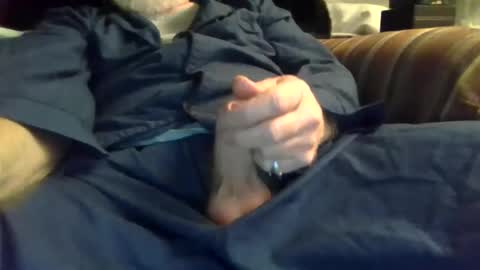 Snapshot of mrhollar chatting on February 20, 12:52 am mrhollar online show from February 20, 12:52 am