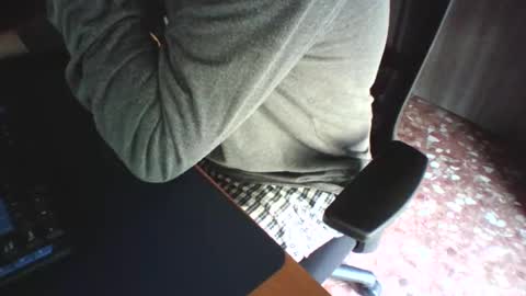 Snapshot of mrhotboy9906 chatting on October 19, 2:09 pm mrhotboy9906 online show from October 19, 2:09 pm