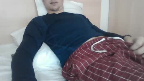 Snapshot of mrhotboy9906 chatting on January 24, 9:17 am mrhotboy9906 online show from January 24, 9:17 am