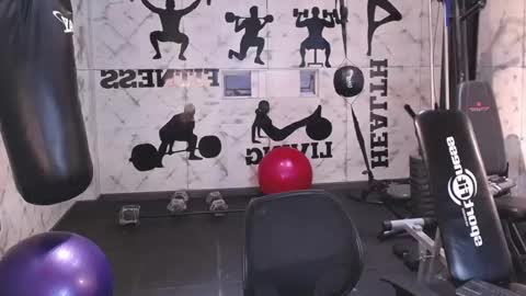 Snapshot of mrjustin_ chatting on September 19, 10:53 pm mrjustin_ online show from September 19, 10:53 pm