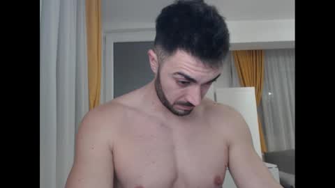 Snapshot of mrluckgx chatting on January 27, 10:38 pm MrLuck online show from January 27, 10:38 pm