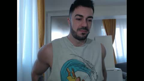 Snapshot of mrluckgx chatting on January 30, 6:46 am MrLuck online show from January 30, 6:46 am