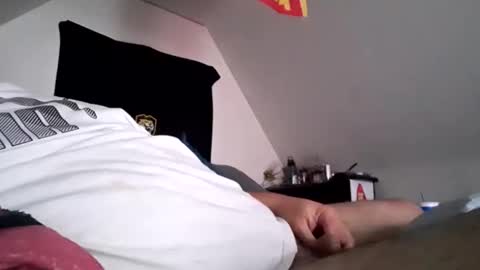 719 guy online show from December 17, 5:51 am