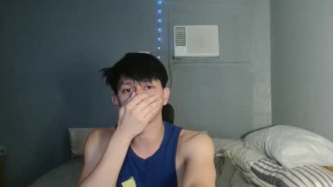 Snapshot of mrshawn95 chatting on October 14, 5:53 pm shawn online show from October 14, 5:53 pm