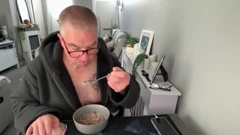 mtb1697 online show from April 9, 9:04 am