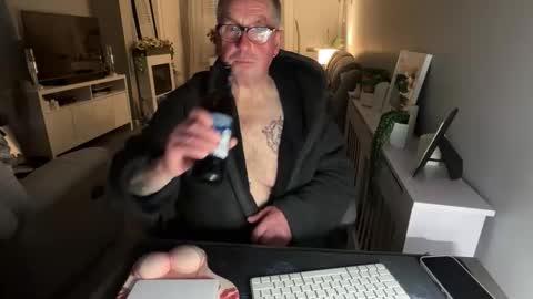 mtb1697 online show from February 15, 11:46 pm