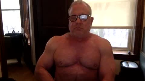 Muscl Dad online show from April 10, 7:43 pm