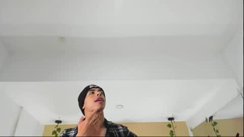 Snapshot of muscle_scott chatting on October 18, 12:21 pm muscle scott online show from October 18, 12:21 pm