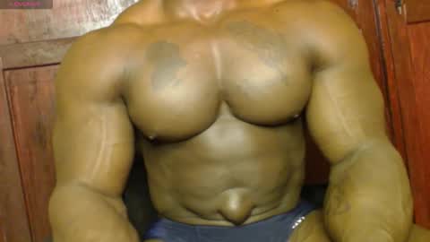 musclegod23 online show from September 20, 11:21 am