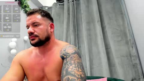 Snapshot of musclemonster31 chatting on February 15, 9:05 am MuscleMonster31 online show from February 15, 9:05 am