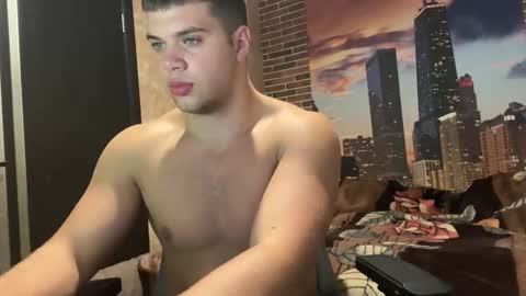 Snapshot of musclephantom chatting on October 5, 7:29 pm Egor online show from October 5, 7:29 pm