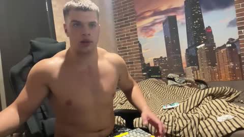 Snapshot of musclephantom chatting on September 20, 9:37 pm Egor online show from September 20, 9:37 pm