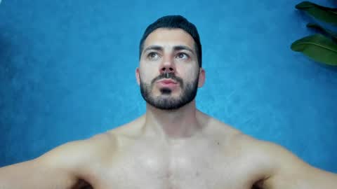 muscularmaster onlyfans online show from April 18, 9:47 pm