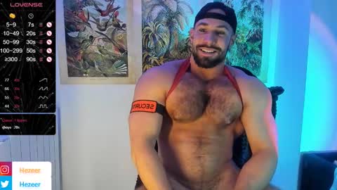Snapshot of musculusx chatting on December 15, 10:48 pm Musculus online show from December 15, 10:48 pm
