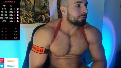 Snapshot of musculusx chatting on December 28, 4:20 pm Musculus online show from December 28, 4:20 pm