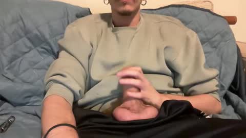 muupp69 online show from December 8, 9:30 pm