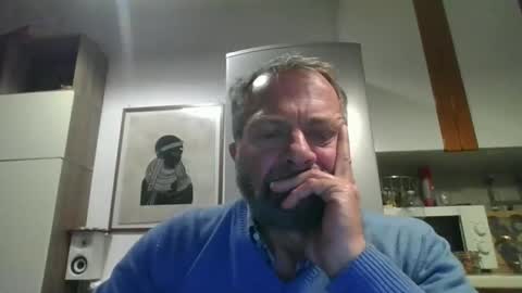 muzungu5 online show from December 17, 8:15 pm