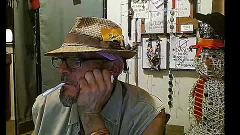 Snapshot of mycock4u247 chatting on December 21, 2:41 am LA MARIPOSA DE MARICOPA online show from December 21, 2:41 am