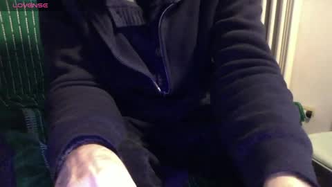 Bi sexy guy lovense hush is on private is open or password show tip if you like. online show from March 4, 4:25 pm