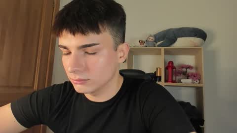 Evan Brown online show from November 3, 11:39 pm