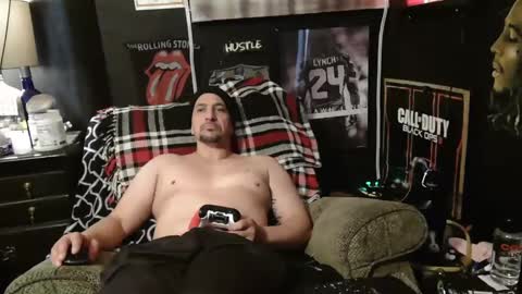 SnackPants online show from December 17, 9:27 pm