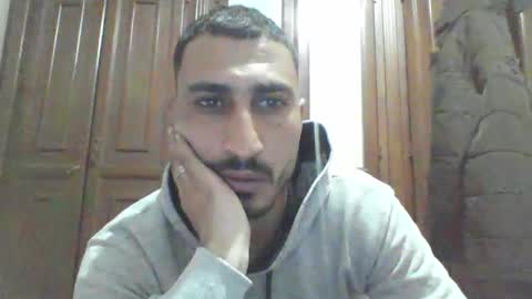 V online show from February 12, 5:05 pm