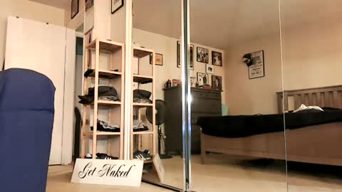nakedmonkey online show from July 5, 1:20 am
