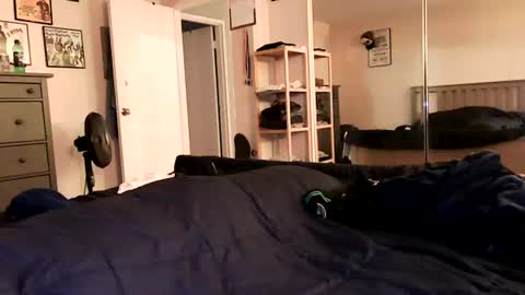 nakedmonkey online show from June 21, 1:11 am